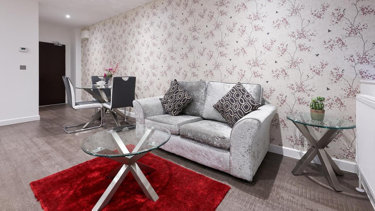 Luxustay Milburn House Milton Keynes Exterior photo