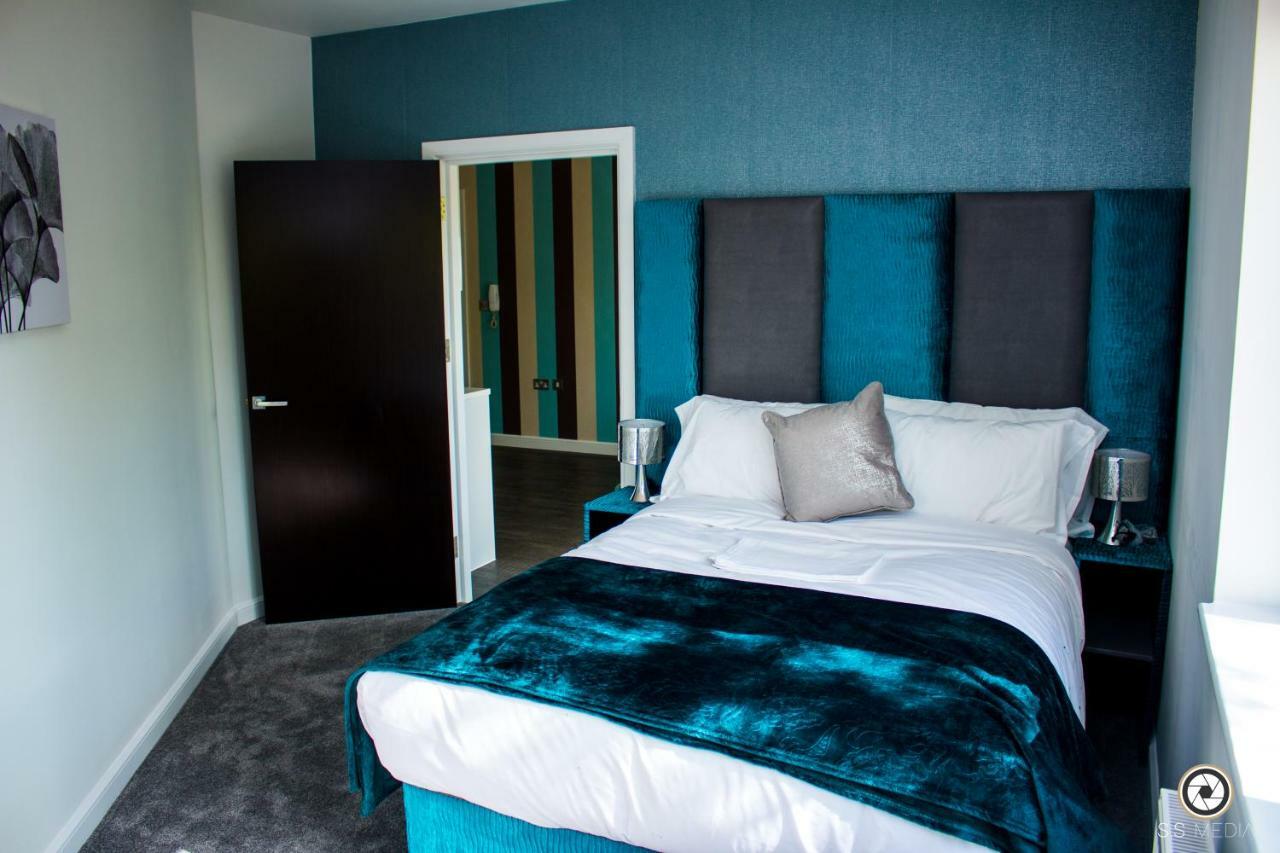 Luxustay Milburn House Milton Keynes Exterior photo